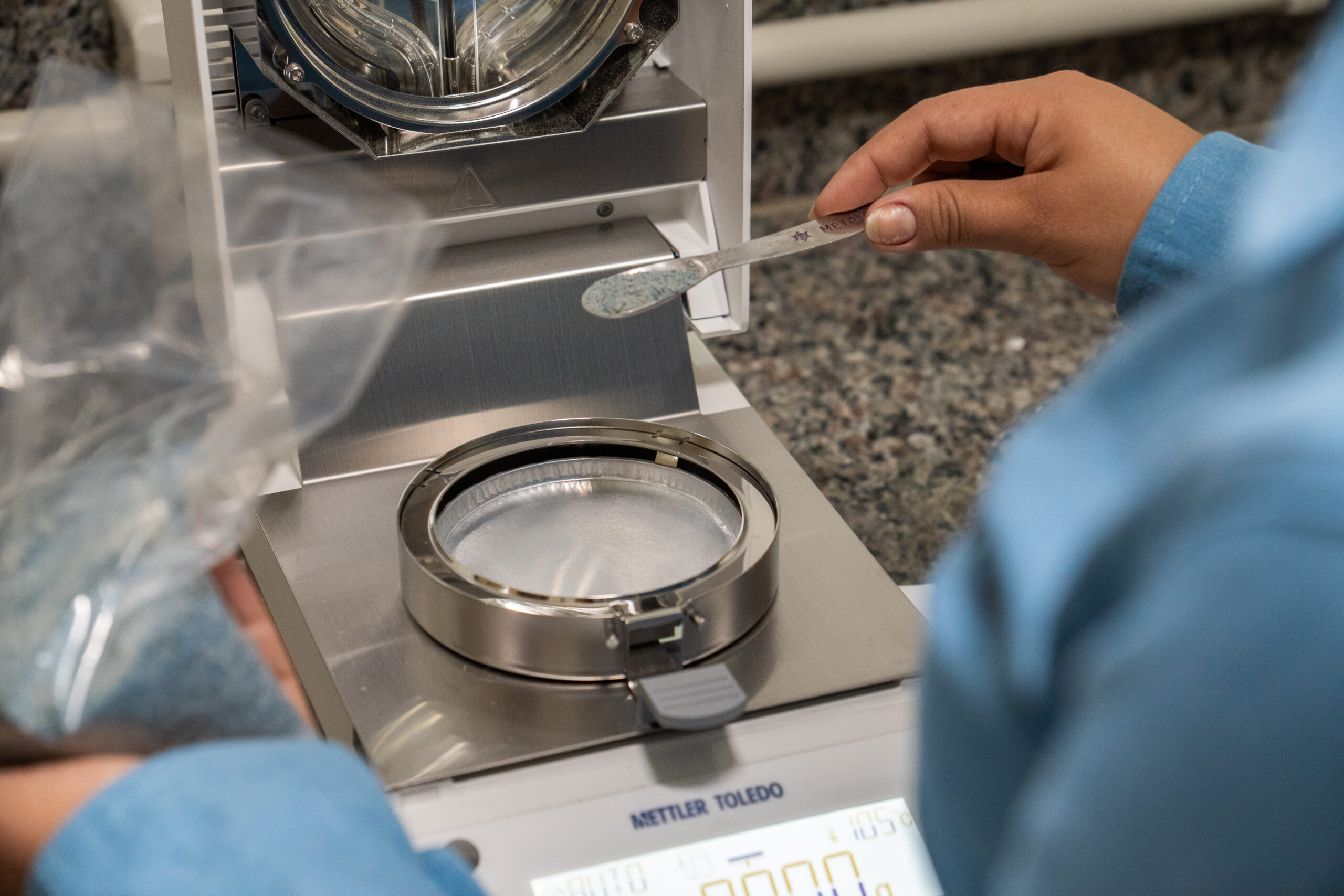 análise de silicato de magnésio da Olivina Azul